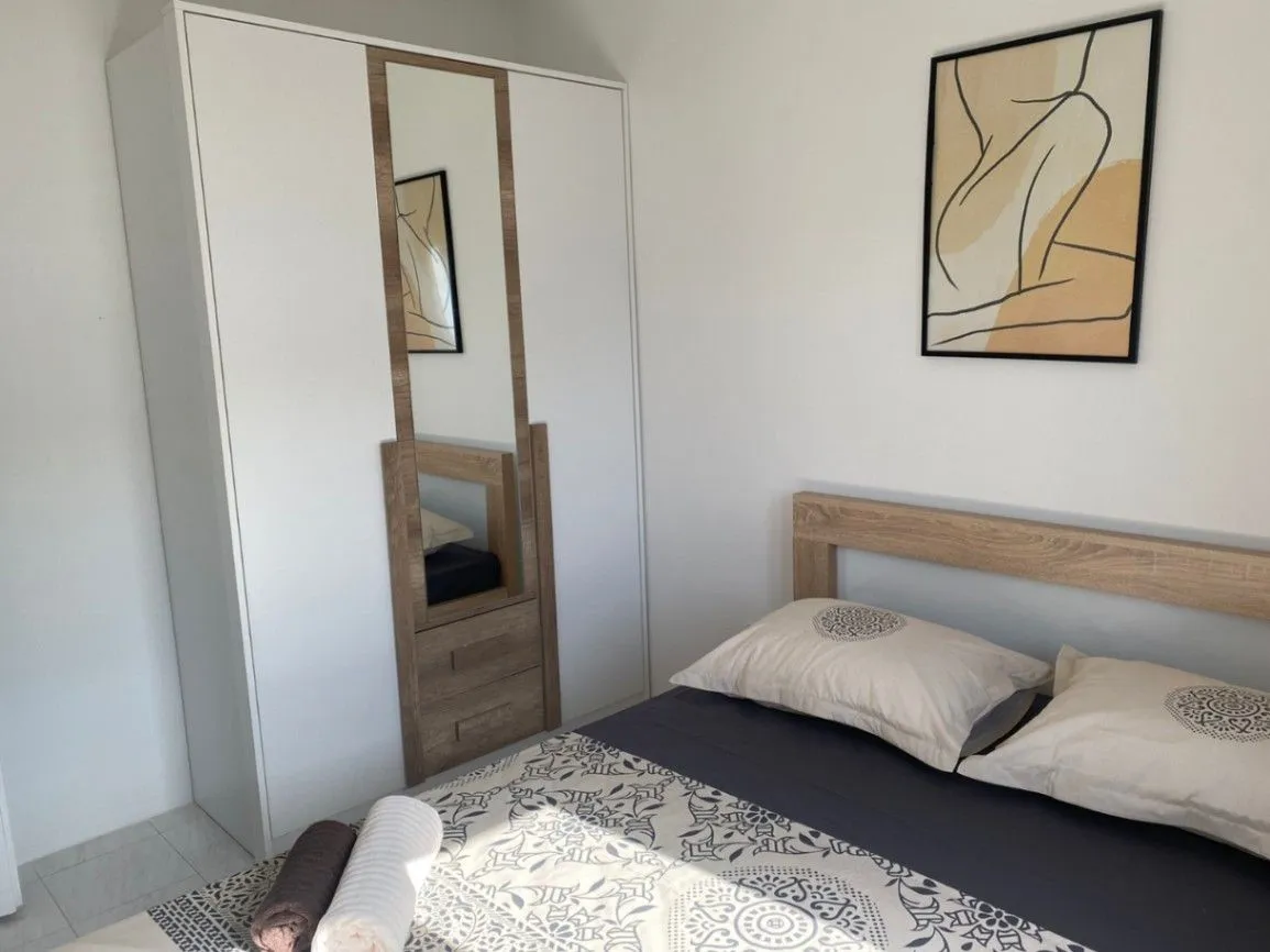 Prodaja, dvosoban stan, 51m², Dobrota, Kotor