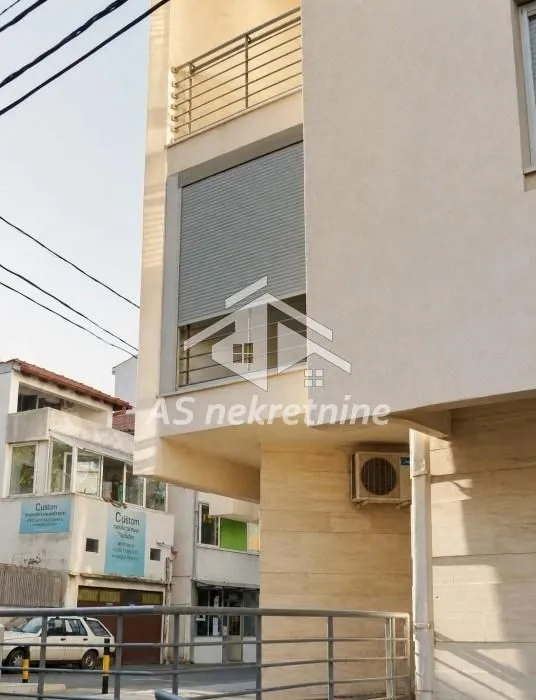 Izdavanje, dvosoban stan, 45m², Đeram Pijaca, Beograd
