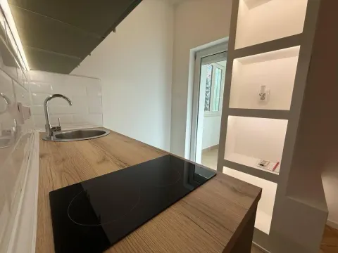 Prodaja, garsonjera, 21m², Centar, Novi Sad - image 9