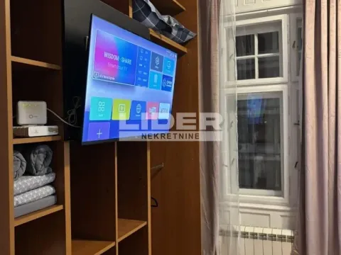 Izdavanje, dvosoban stan, 55m², Stari Grad, Beograd - image 6