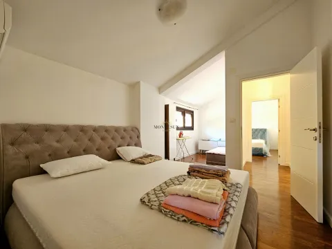 Rent, three bedroom apartment, 120m², Centar, Budva - image 9