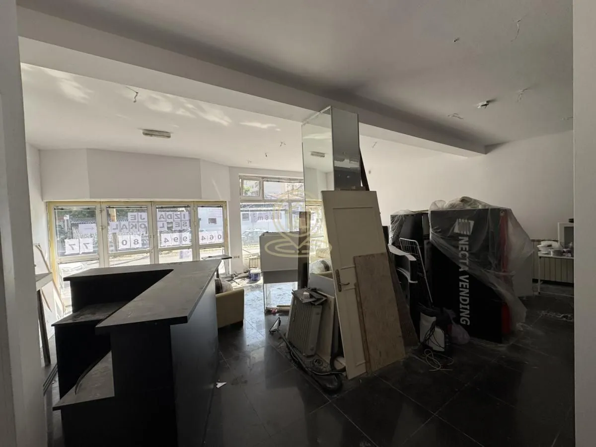 Izdavanje, poslovni prostor, 166m², Zvezdara Sve Podlokacije, Beograd