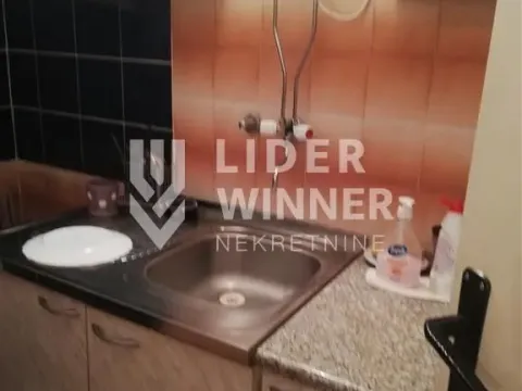 Izdavanje, poslovni prostor, 55m², Čukarica, Beograd - image 9