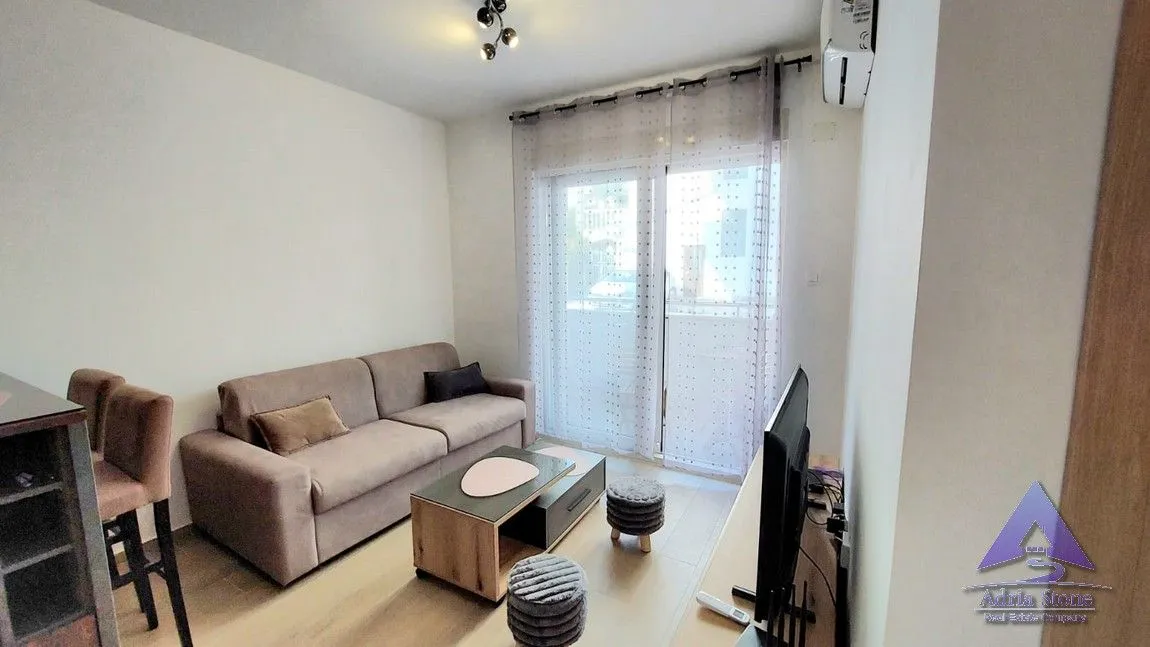 Rent, one bedroom apartment, 35m², Velji Vinogradi, Budva