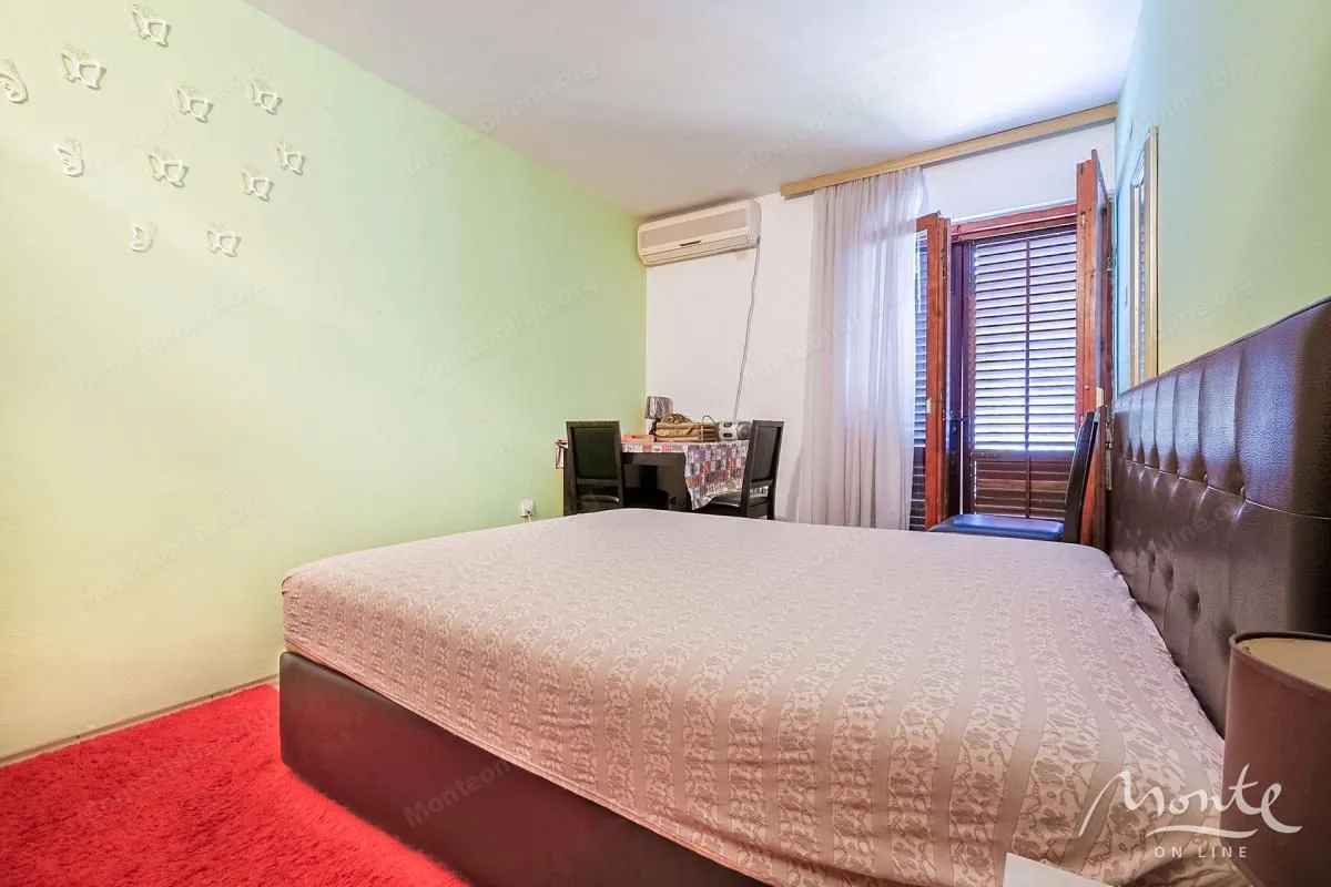 Prodaja, kuća, 250m², Dobrota, Kotor