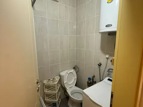 Rent, one bedroom apartment, 38m², Budva, Crna Gora - image 9