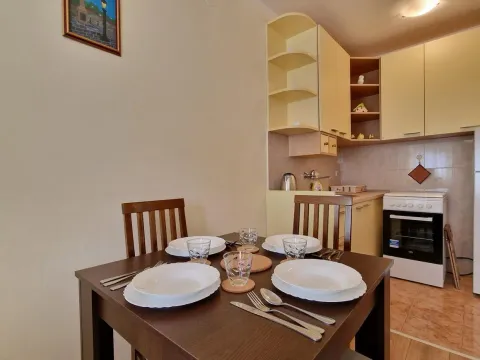 Izdavanje, jednosoban stan, 40m², Budva, Crna Gora - image 4