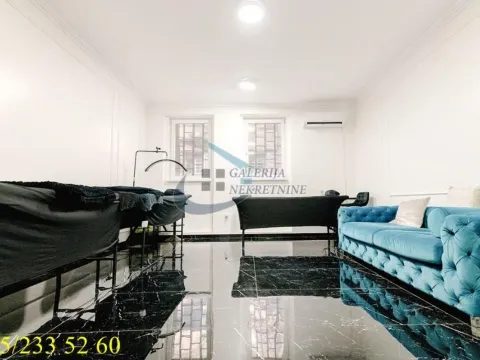 Prodaja, dvosoban stan, 50m², Stari Grad, Beograd