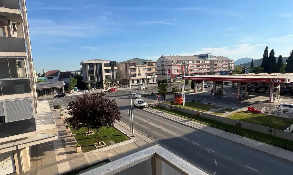 Izdavanje, jednosoban stan, 54m², City Kvart, Podgorica