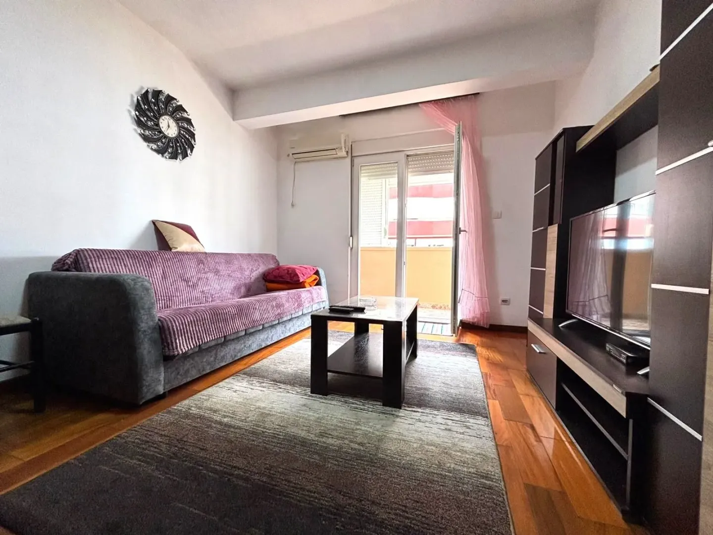Izdavanje, jednosoban stan, 40m², Zabjelo, Podgorica
