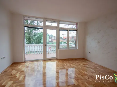Prodaja, kuća, 150m², Centar, Podgorica - image 9