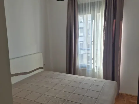 Sale, one bedroom apartment, 42m², Bečići, Budva - image 3