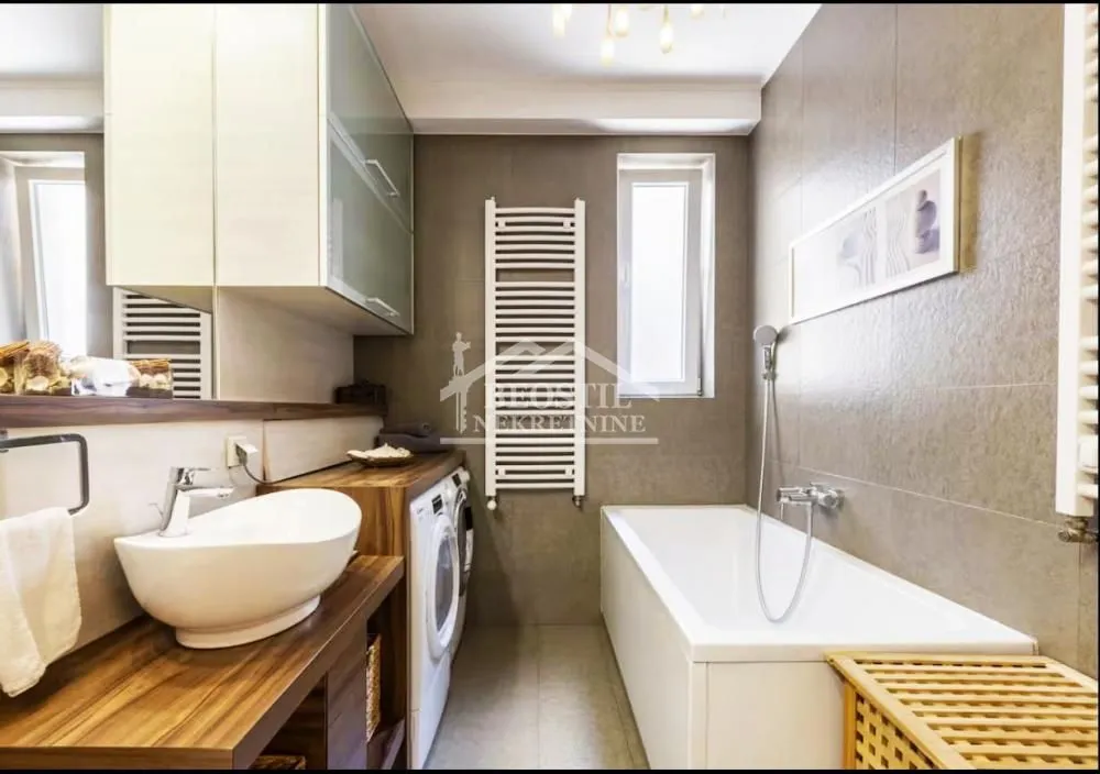 Sale, three bedroom apartment, 77m², Skadarlija, Beograd