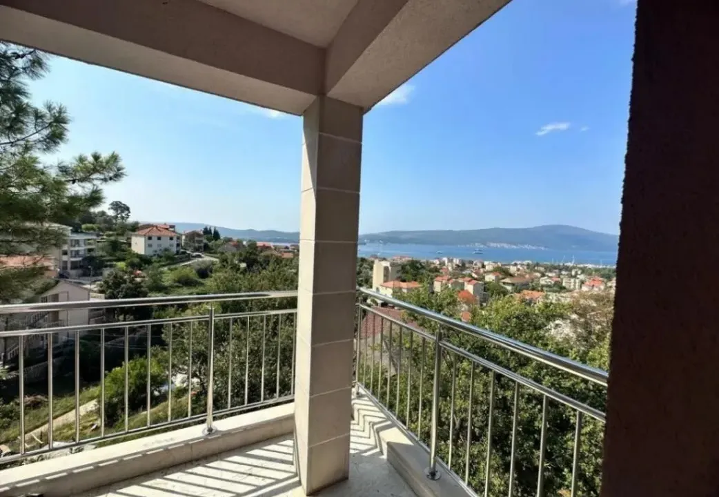 Rent, apartment, 74m², Mažina, Tivat