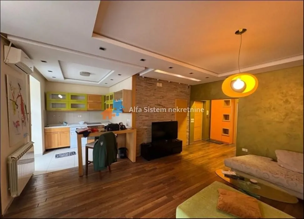 Rent, two bedroom apartment, 63m², Kalenić Pijaca, Vračar Sve Podlokacije