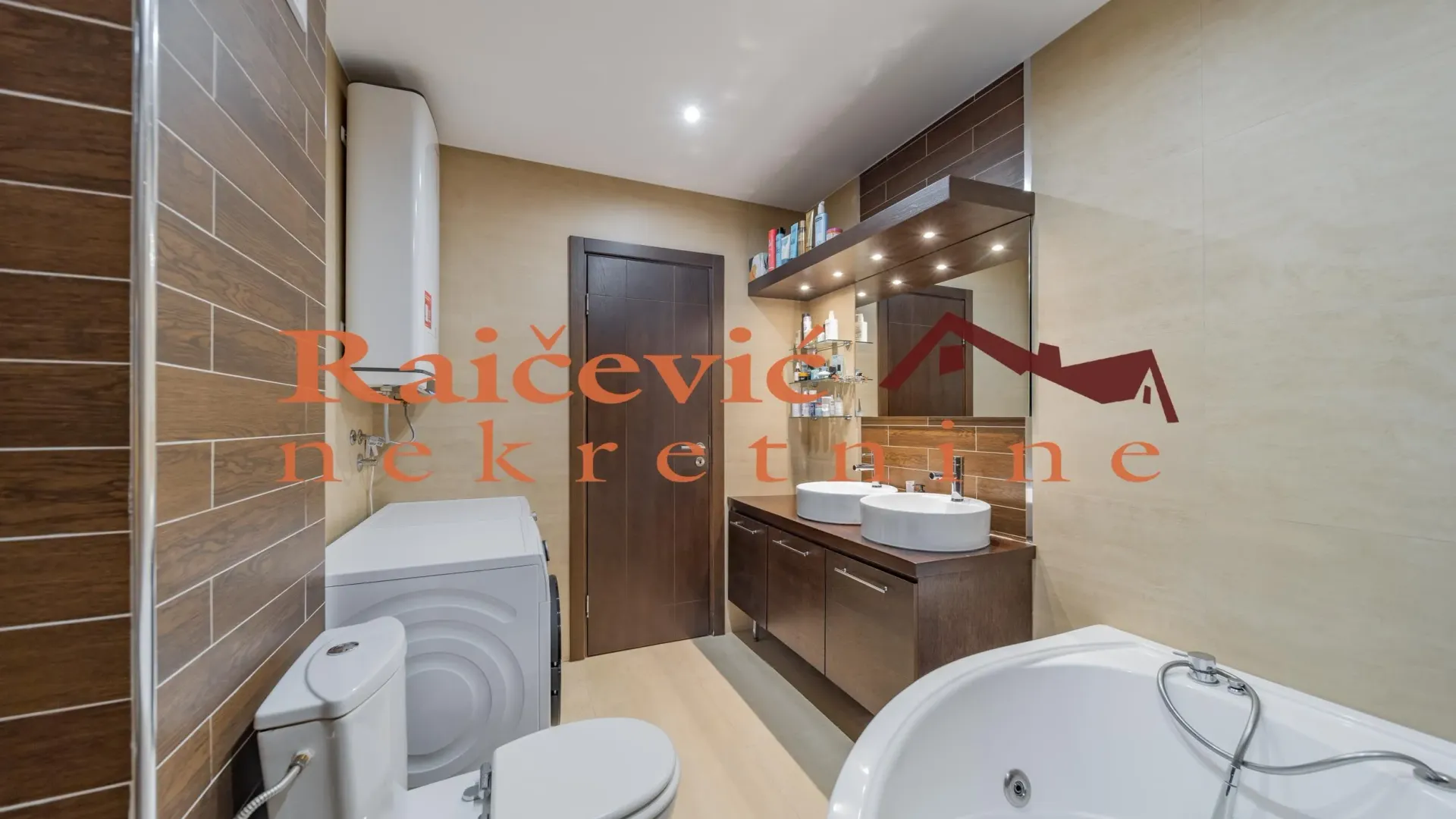 Prodaja, četvorosoban stan, 132m², Voždovac Sve Podlokacije, Beograd
