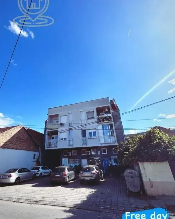 Izdavanje, jednosoban stan, 43m², Grbavica, Novi Sad Sve Podlokacije