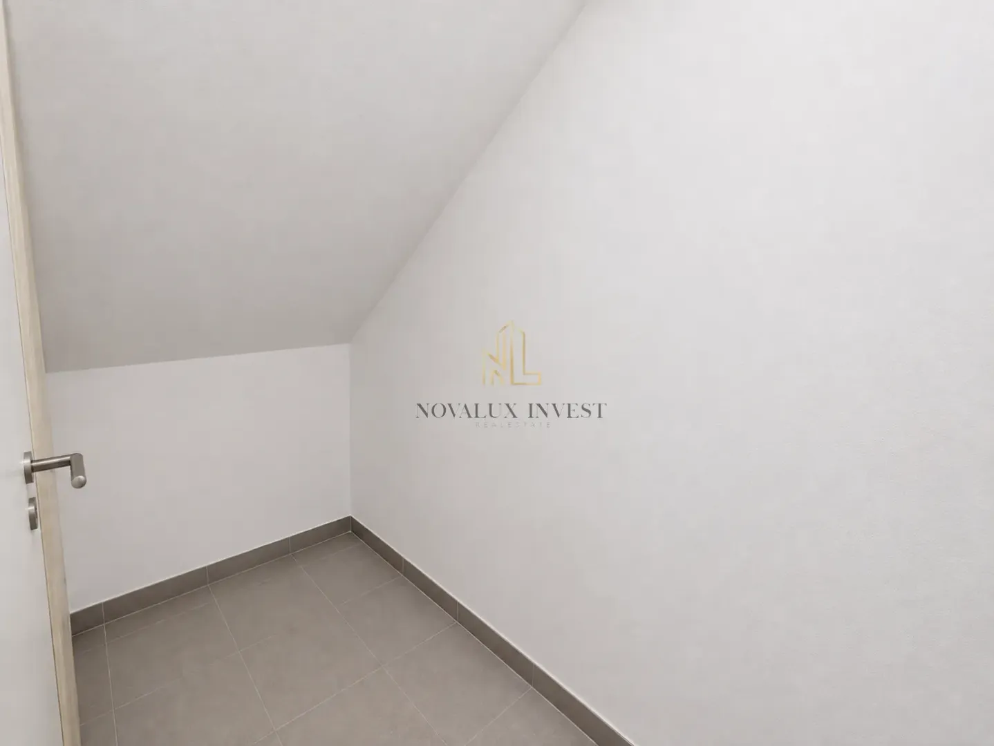 Rent, office space, 200m², Centar, Podgorica