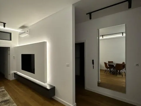 Prodaja, dvosoban stan, 77m², Soho City, Bar - image 13