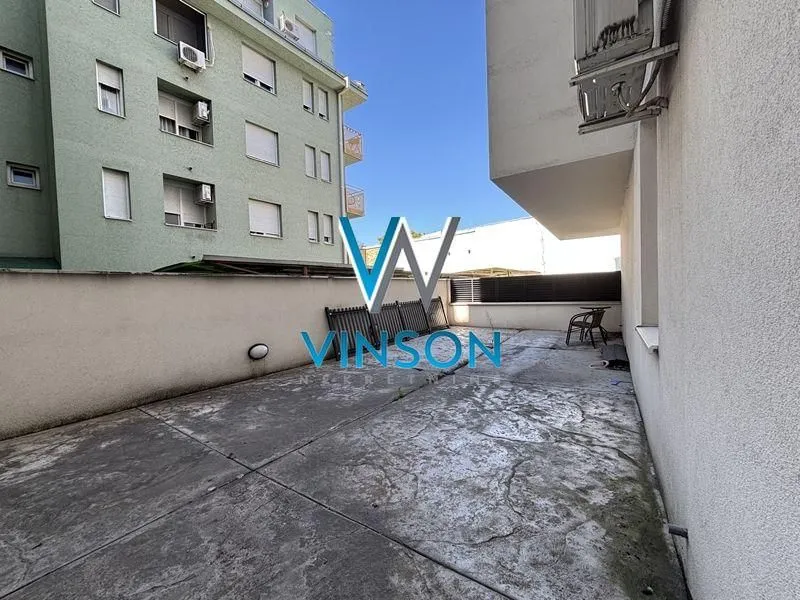 Izdavanje, jednosoban stan, 42m², Centar, Novi Sad