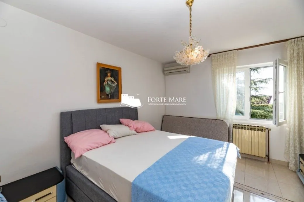 Prodaja, kuća, 387m², Igalo, Herceg Novi
