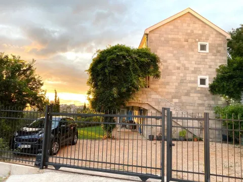 Prodaja, kuća, 250m², Blizikuće, Budva - image 10