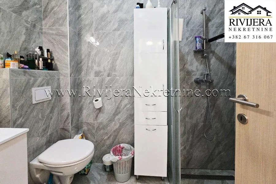 Prodaja, dvosoban stan, 62m², Radanovići, Kotor