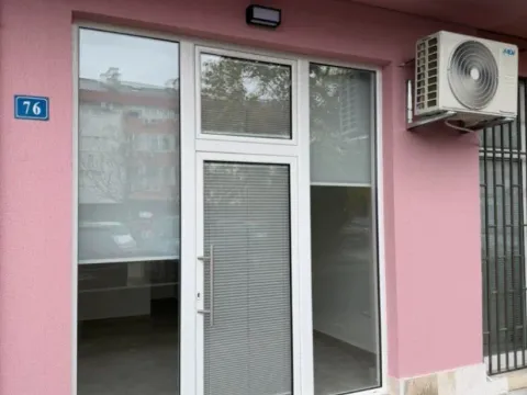 Izdavanje, poslovni prostor, 57m², Krivi Most, Podgorica - image 10