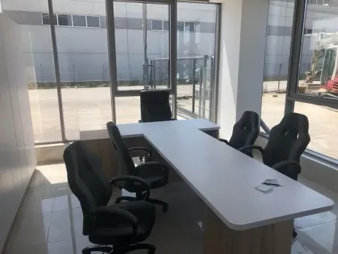 Rent, office space, 1000m², Zemun Sve Podlokacije, Beograd