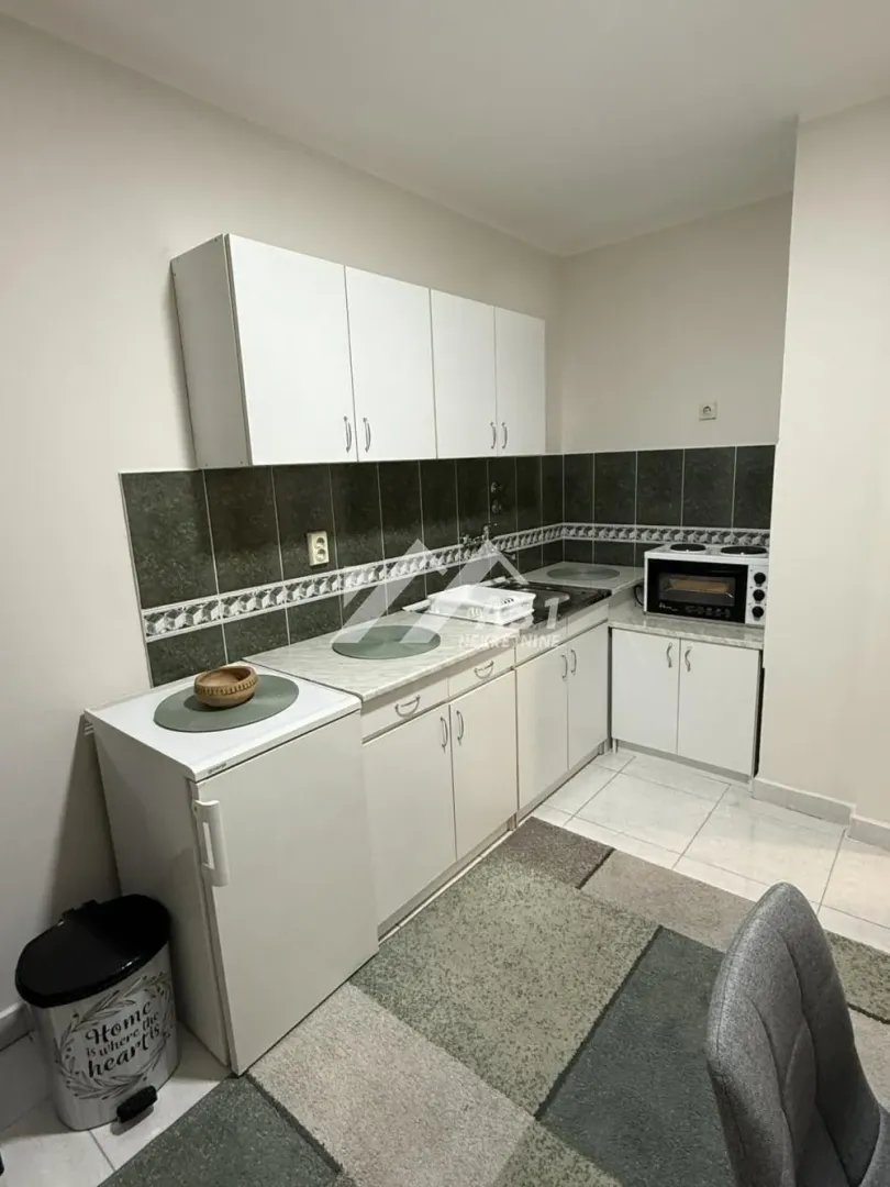 Izdavanje, jednosoban stan, 32m², Sajam, Novi Sad Sve Podlokacije