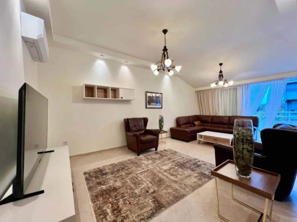 Prodaja, trosoban stan, 108m², Momišići, Podgorica