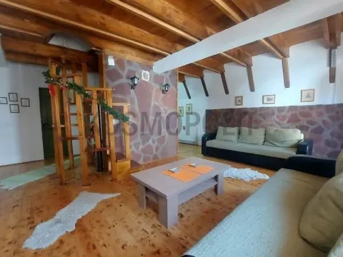 Kuća in Kraljevi Čardaci