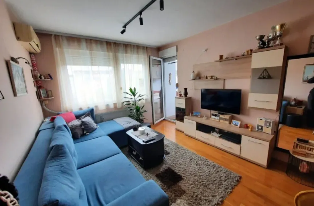 Prodaja, dvosoban stan, 43m², Novi Sad, Srbija