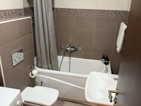 Rent, one bedroom apartment, 56m², Vračar Sve Podlokacije, Beograd - image 9