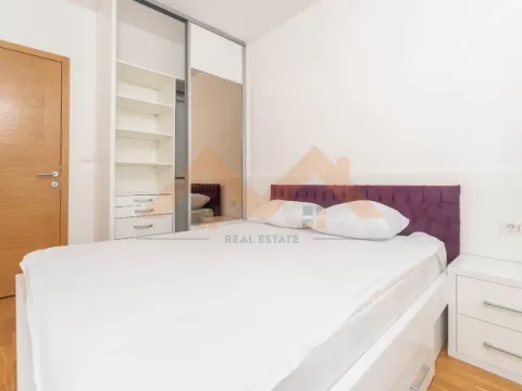 Izdavanje, dvosoban stan, 63m², City Kvart, Podgorica - image 8