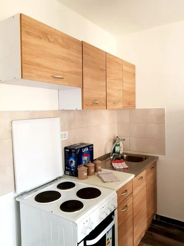 Izdavanje, jednosoban stan, 40m², Bar, Crna Gora