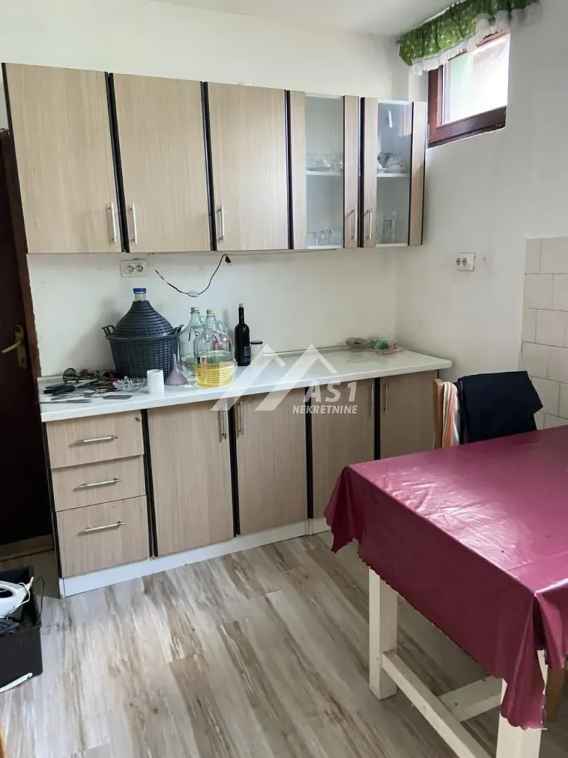 Izdavanje, kuća, 150m², Surduk, Stara Pazova