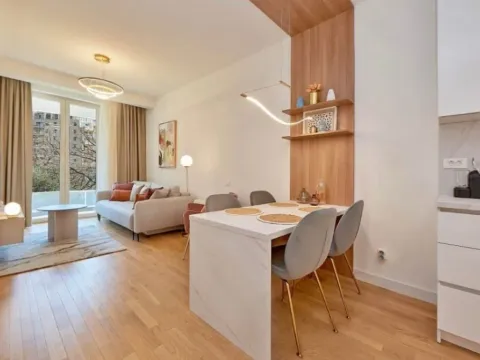 Rent, one bedroom apartment, 50m², Bečići, Budva