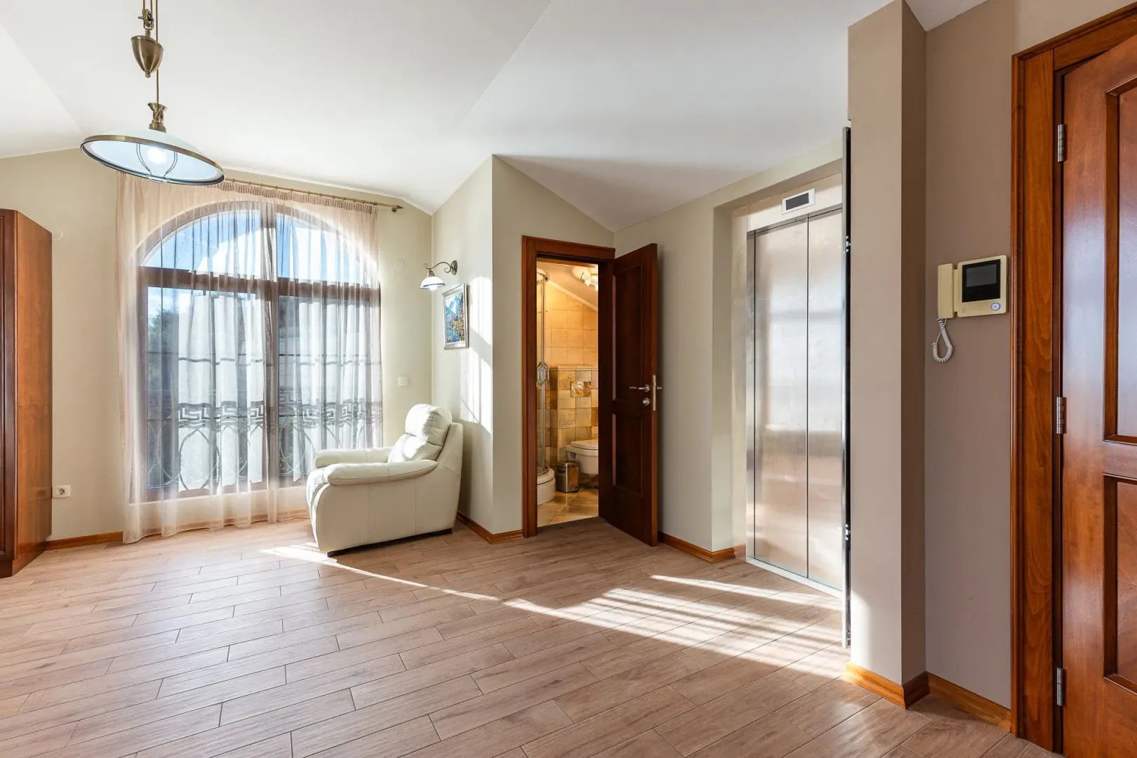 Prodaja, kuća, 500m², Reževići, Budva