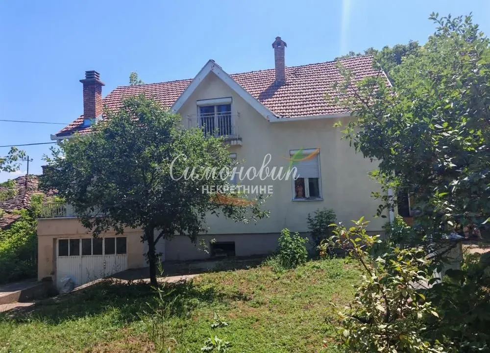 Prodaja, kuća, 280m², Železnik, Beograd