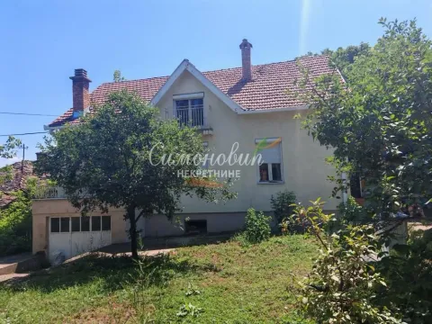 Sale, house, 280m², Železnik, Beograd