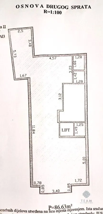 Floor plan of the second floor with room dimensions.