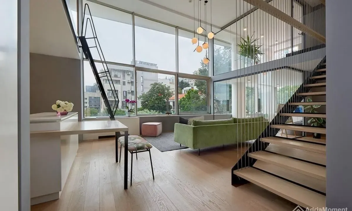 Prodaja, dvosoban stan, 90m², Centar, Budva