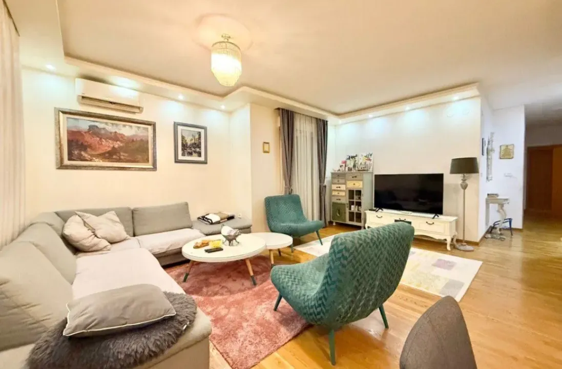 Prodaja, dvosoban stan, 178m², City Kvart, Podgorica