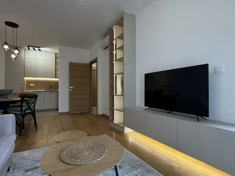 Izdavanje, jednosoban stan, 45m², City Kvart, Podgorica - image 5