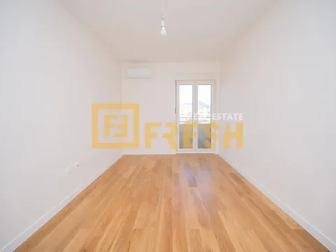 Izdavanje, dvosoban stan, 72m², City Kvart, Podgorica - image 9