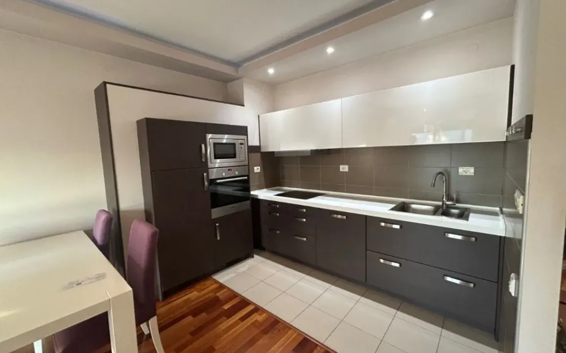 Izdavanje, jednosoban stan, 53m², City Kvart, Podgorica