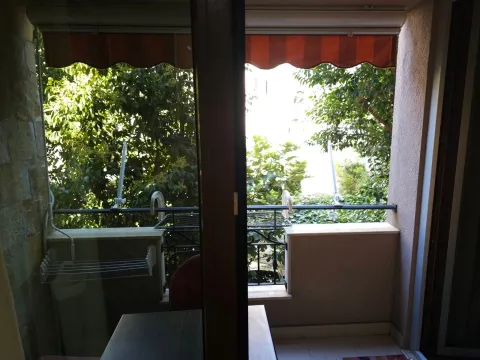 Rent, one bedroom apartment, 40m², Centar, Budva - image 2