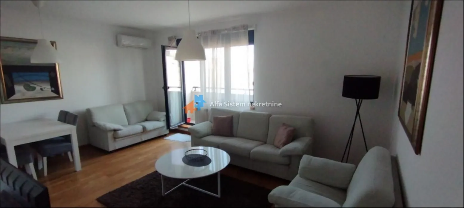 Rent, two bedroom apartment, 55m², Vračar Sve Podlokacije, Beograd