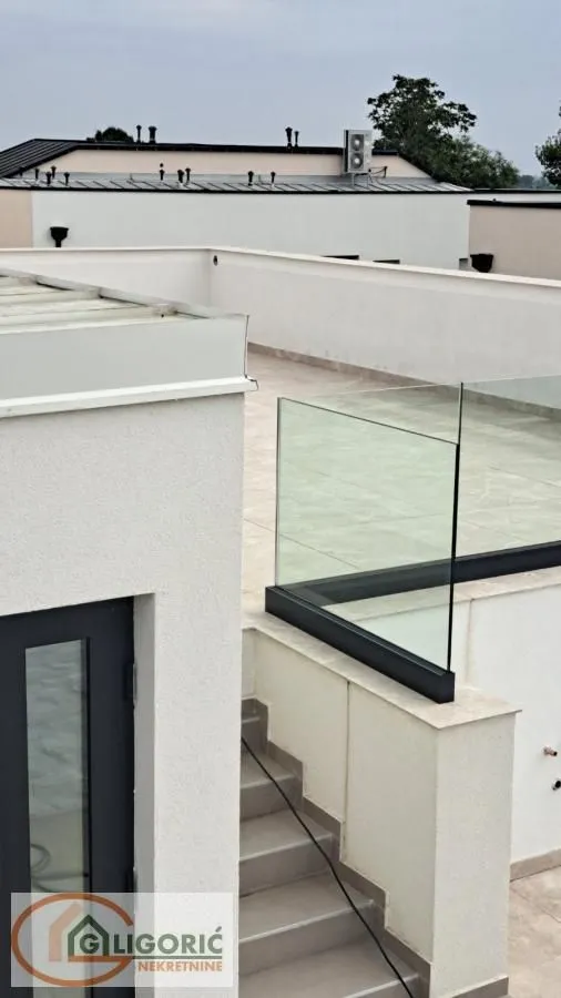 Prodaja, stan, 236m², Zemun Sve Podlokacije, Beograd